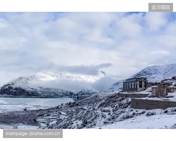 阿尔卑斯雪邦加斯利拿分：冰雪世界的精彩旅程